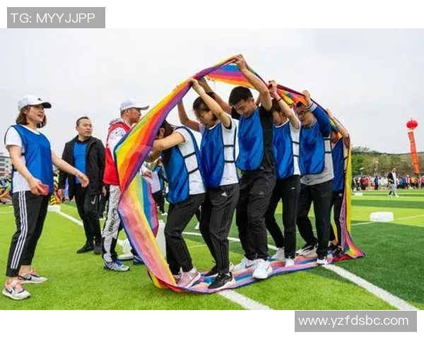 西安滑板队在极限运动会中的团队协作表现精彩点评与分析