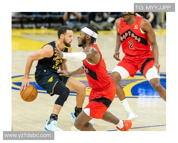 勇士与猛龙历史交锋战绩回顾及分析探讨 勇士与猛龙历史交锋战绩回顾及分析探讨