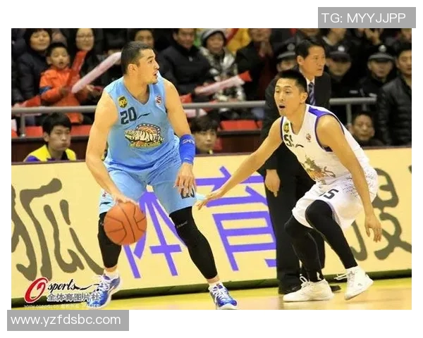 新疆男篮对阵深圳队精彩录像回放全程回顾与赛后分析