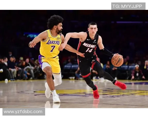 湖人对阵热火精彩视频回顾赛场瞬间与精彩时刻全记录 湖人对阵热火精彩视频回顾赛场瞬间与精彩时刻全记录