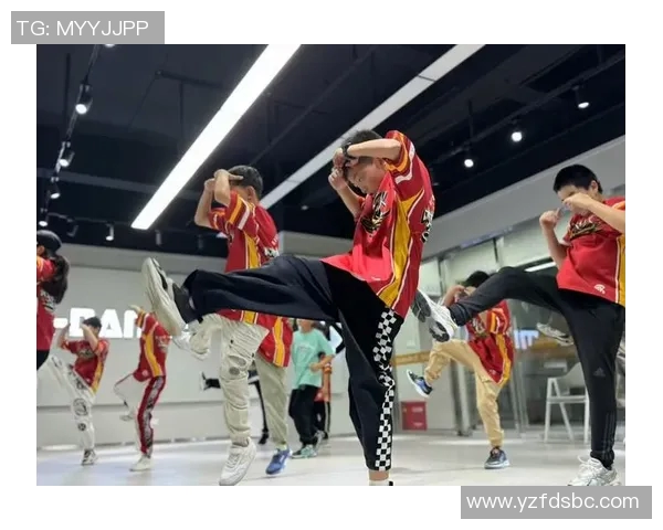 重庆街舞队创新高荣获全国街舞比赛排名第一的辉煌成就 重庆街舞队创新高荣获全国街舞比赛排名第一的辉煌成就