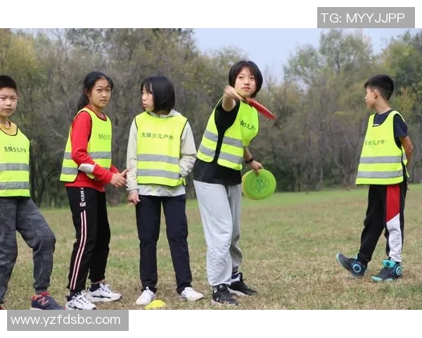 飞盘运动的魅力上海飞盘队展现灵活性与团队精神的完美结合